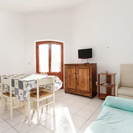 In 5 Posti Letto Apartmán Orosei